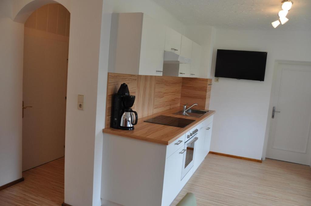 Ferienwohnungen Familie Jarnig Inge Gortschach  Room photo